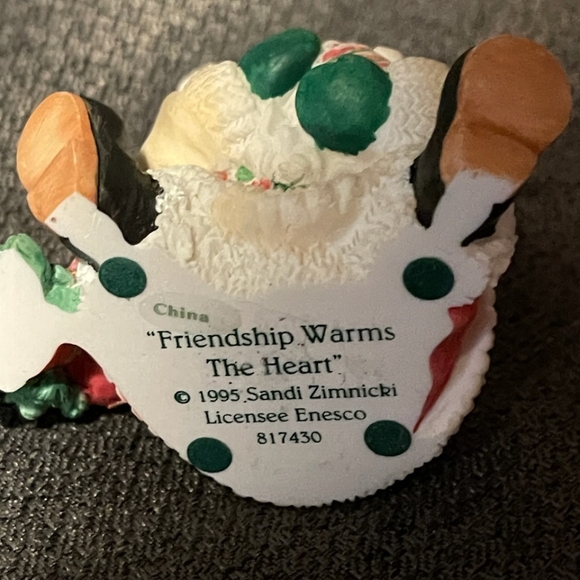 Friendship Warms The Heart" Vintage Enesco 1995 santa figurine - Picture 2 of 7